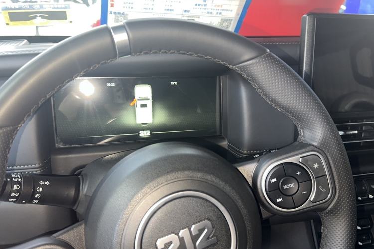 Used 212 T01 2024 2.0T Explorer