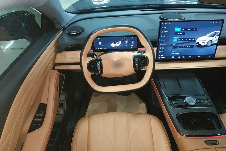 Used Geely Galaxy 8 2025 130km EM-i Deluxe Edition
