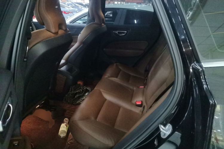 Used Volvo XC60 2023 B5 4x4 Smart Luxury Edition Left Rear Seat