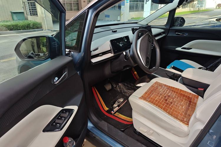 Used Venucia VX6 2023 520 Max
