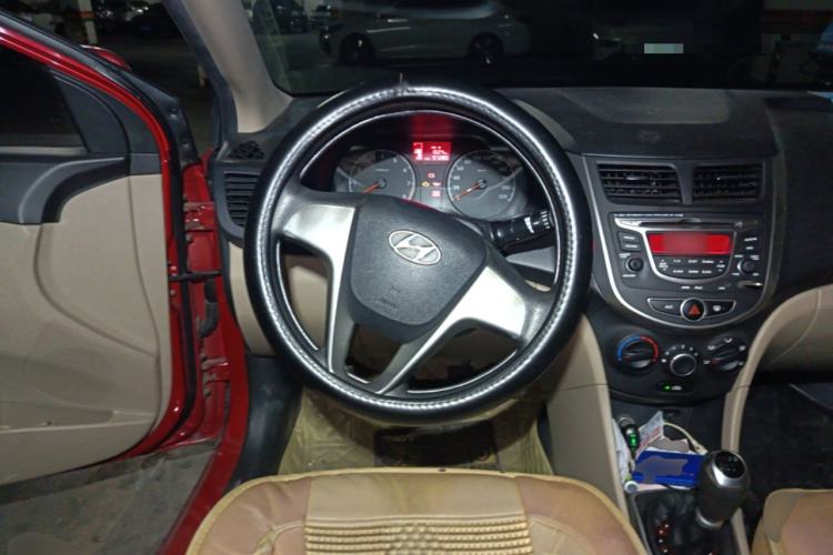 Used Hyundai Verna (older generation) 2014 1.4L Manual Smart GLS Trim