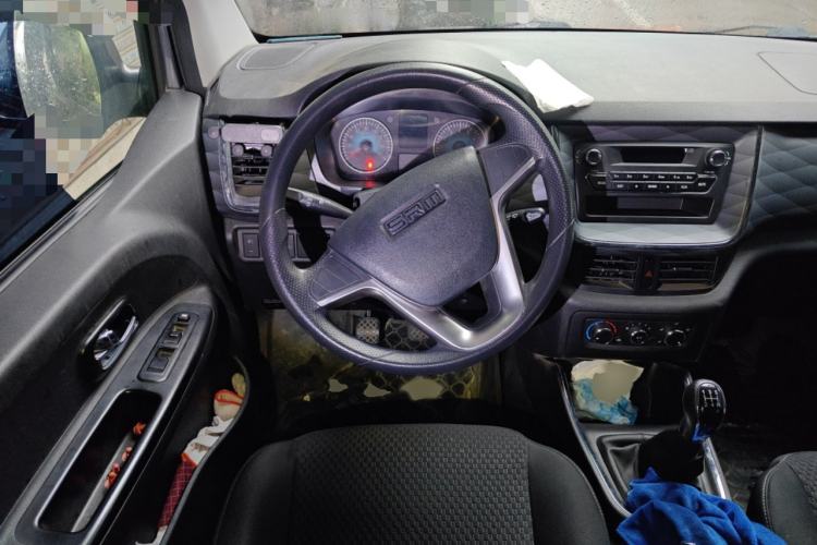 Used Jinbei Gold Hiace 2021 1.5L Passenger Vehicle Engineering Lion 6 Seats
