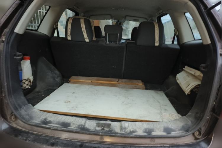 Used Haima Qishi 2010 2.0L Urban Elite Edition Trunk