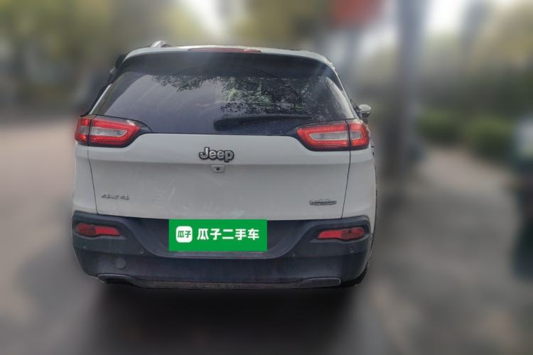 Used Jeep Cherokee 2014 2.4L Luxury Edition