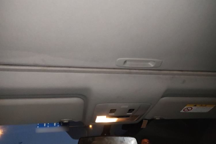 Used Toyota RAV4 2016 2.0L CVT Two-Wheel Drive Fashion Edition China V Standard
