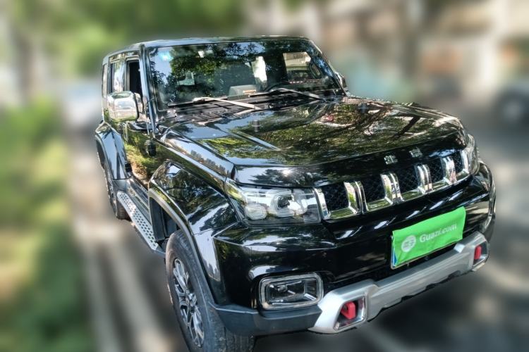 Used BAIC Off-Road BJ40 2019 2.3T Automatic Four-Wheel Drive Urban Hunter Edition Premium Model China VI Emission Standard Front Right 45 Deg
