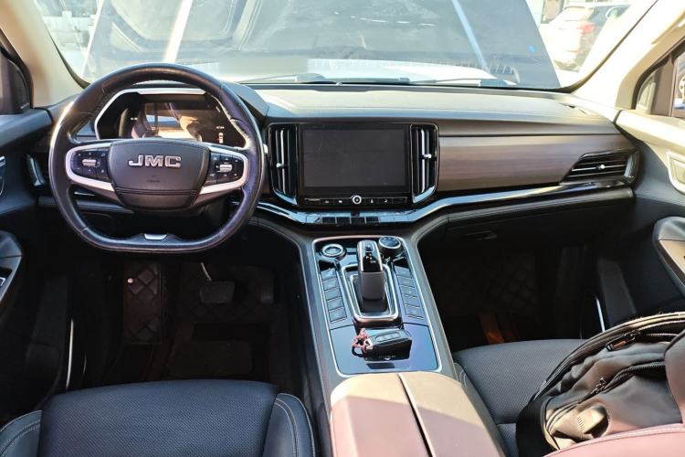 Used JMC Yuhu 9 2020 2.0T Automatic Diesel 4x4 Ultimate Trim
