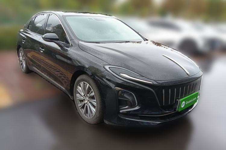 Used Hongqi E-QM5 2024 500km Range Edition Front Right 45 Deg