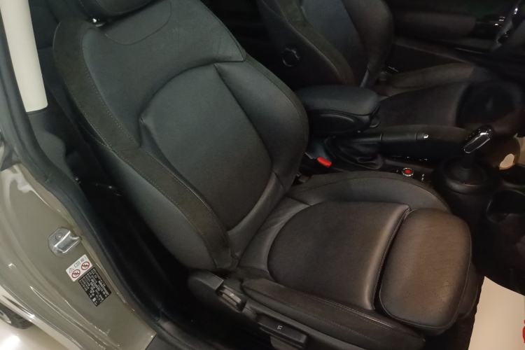 Used MINI MINI 2018 1.5T COOPER Artist
