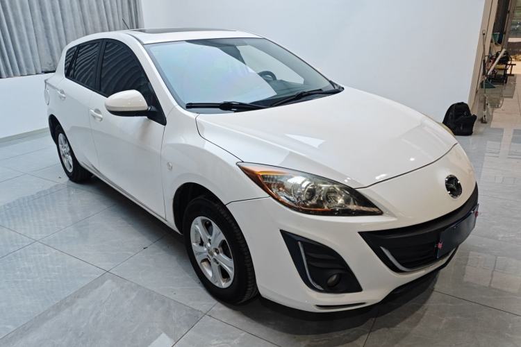 Used Mazda Mazda 3 2015 Hatchback 1.6L Automatic Elite Model