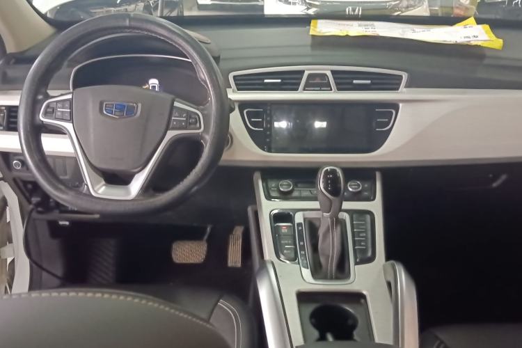 Used Geely Auto Emgrand X7 Sport 2018 1.8TD Automatic Two-Wheel Drive Smart Connect 4G Internet Edition
