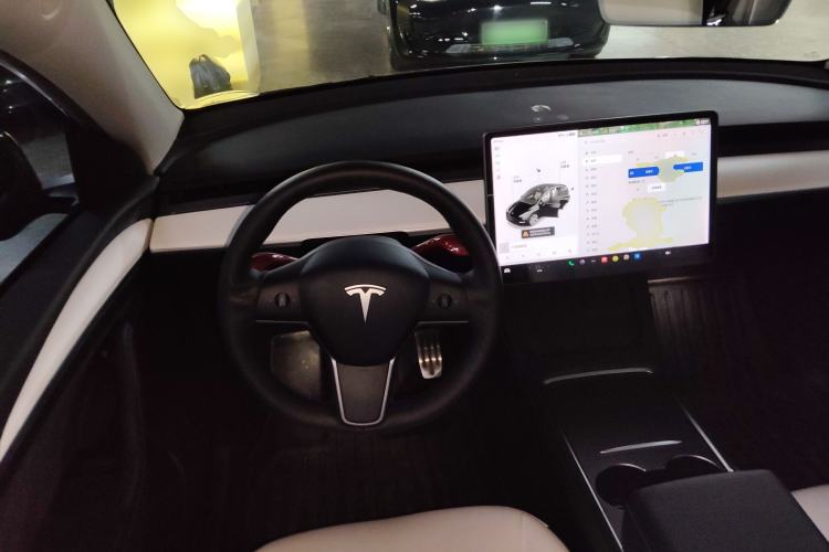 Used Tesla Model Y 2021 Long-Range All-Wheel-Drive Version