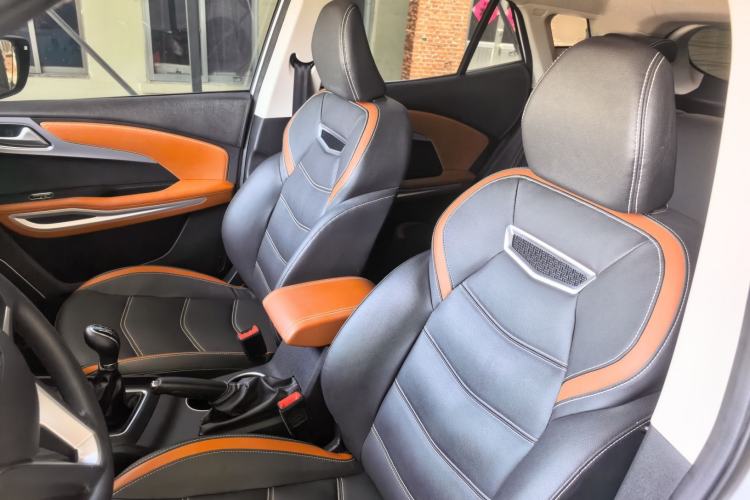 Used Zotye T300 2023 T300L 1.5L Manual Standard Edition Interior 4