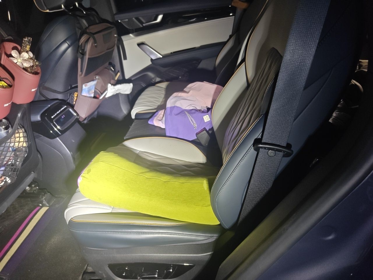 BYD Tang New Energy 2022 EV 635 km All-Wheel-Drive Flagship Model — снимка 17