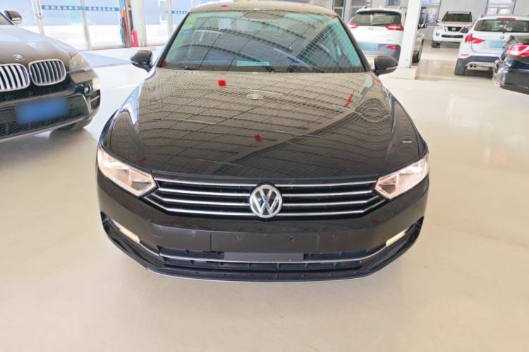 Used Volkswagen Magotan 2018 330TSI DSG Advanced Model Front