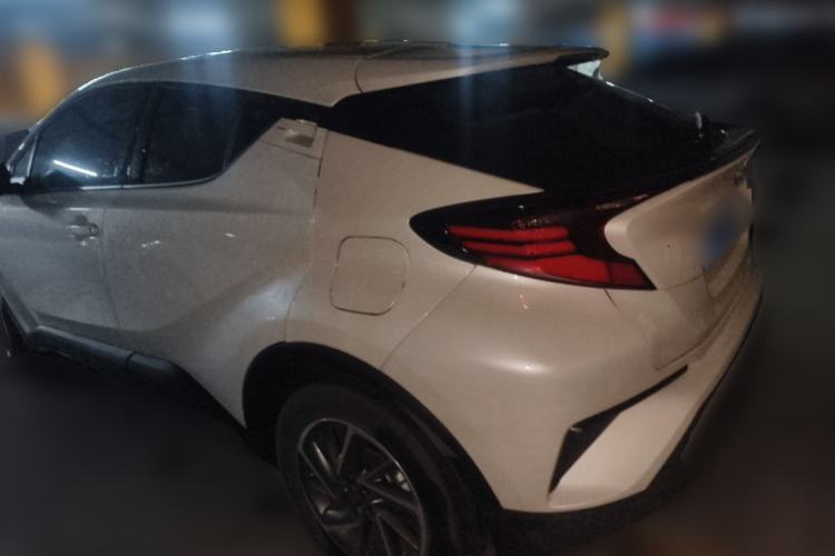 Used Toyota C-HR 2023 2.0L Luxury Edition Rear Left 45 Deg