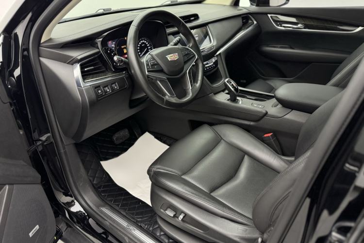 Used Cadillac XT5 2018 25T Luxury Model
