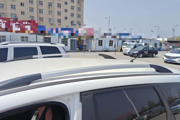 Used FORTHING Joyear X5 2013 1.6L Manual Luxury Model Roof