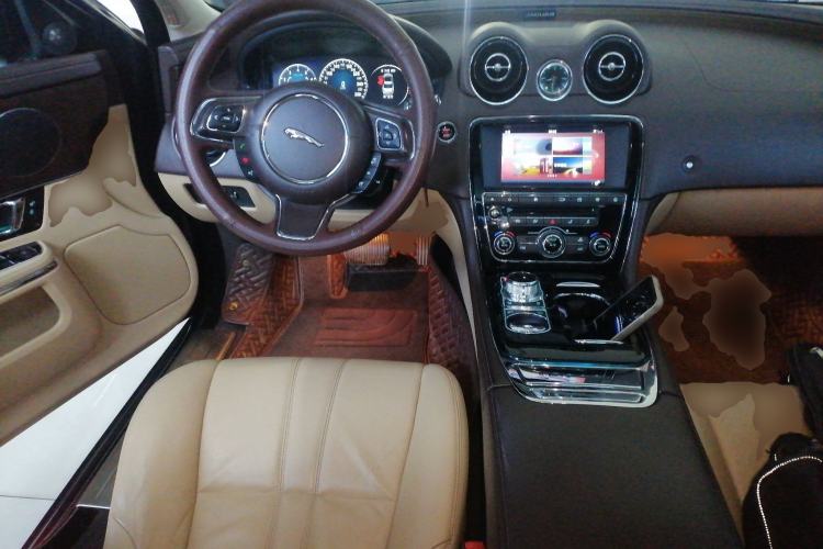 Used Jaguar XJ 2016 XJL 2.0T Two-Wheel-Drive Elegant Business Edition
