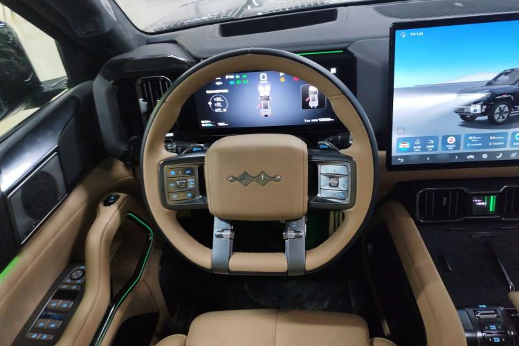 Used Formula Leopard Leopard 8 2025 Smart & Brave Flagship Edition 7 Seats