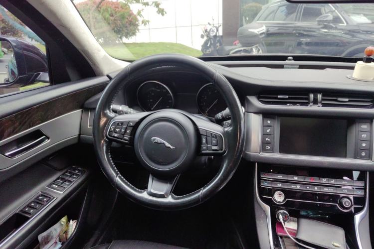 Used Jaguar XFL 2017 XFL 2.0T 240PS Luxury Edition
