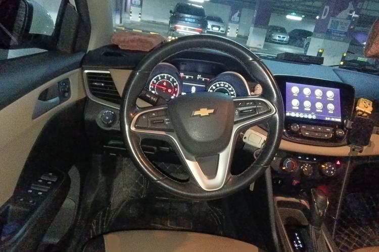 Used Chevrolet Monza 2022 320 Automatic Enjoyment Sunroof Version Steering Wheel