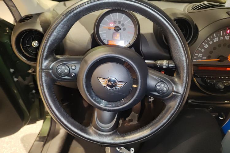 Used MINI Countryman 2014 1.6L COOPER Fun
