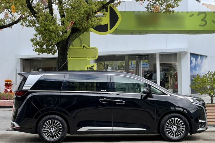 Used Denza D9 2024 DM-i 1050 Luxury Model