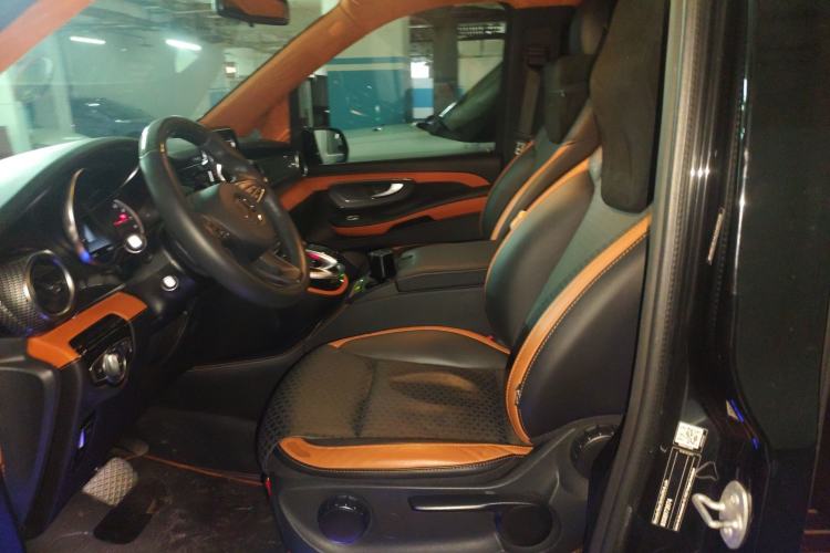 Used Mercedes-Benz V-Class 