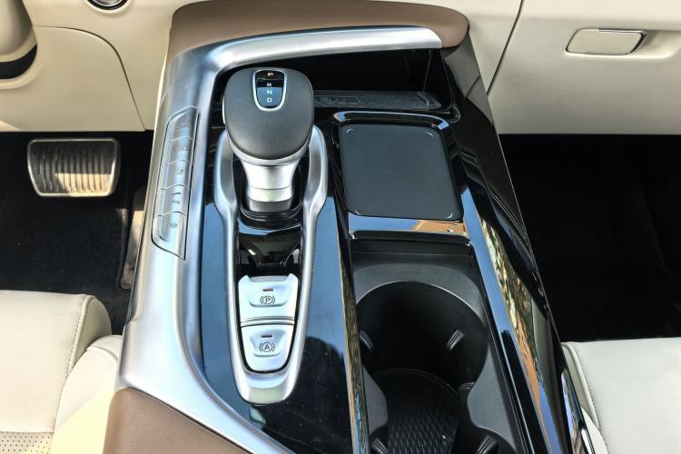 Used VOYAH FREE 2021 Four-Wheel Drive Standard Range-Extended Exclusive Luxury Package
