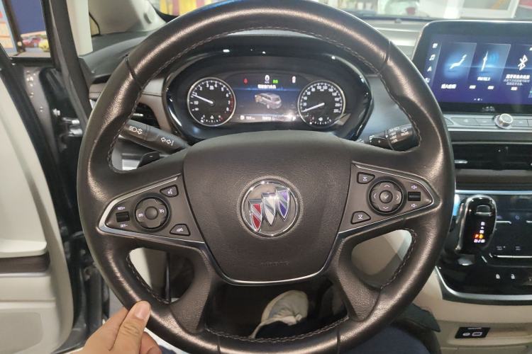 Used Buick GL8 2021 Land Cruiser Executive Class 652T Luxury Model