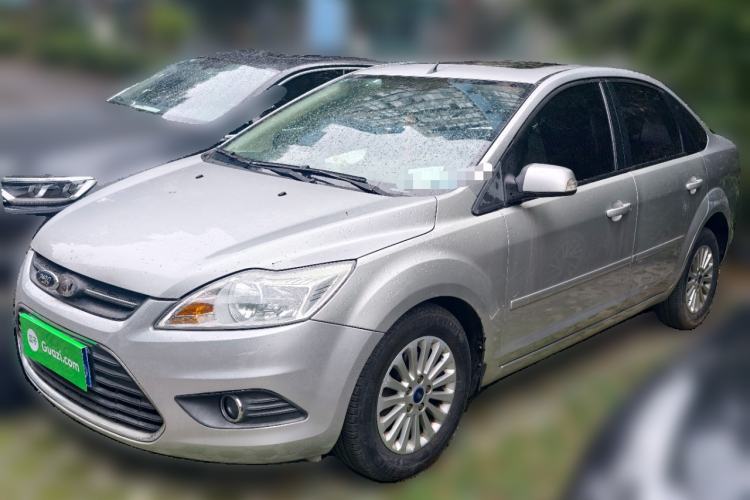 Used Ford Focus 2013 Sedan Classic 1.8L Manual Fashion Edition