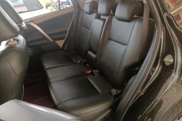 Used Toyota RAV4 2013 2.0L CVT Two-Wheel Drive Urban Edition