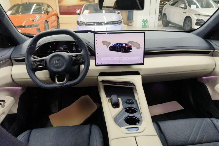 Used Zeekr 001 2025 YOU Edition 100 kWh All-Wheel Drive Center Console