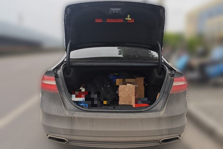 Used Ford Taurus 2017 EcoBoost 180 Luxury Model Trunk