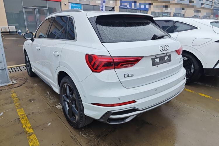 Used Audi Q3 2022 35 TFSI Fashion Dynamic Model
