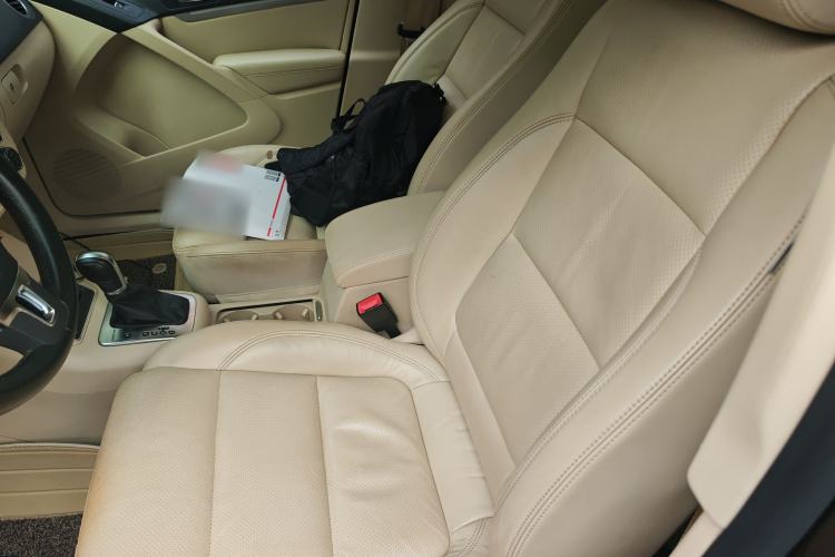 Used Volkswagen Tiguan 2013 1.8 TSI Automatic All-Wheel Drive Luxury Model Left Front Seat