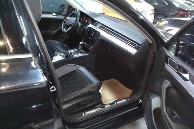 Used Volkswagen Magotan GTE Plug-in Hybrid 2022 GTE Luxury Model