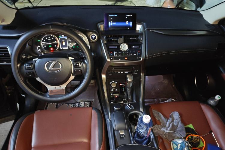 Used Lexus NX 2015 300h Front-Drive Fēngshàng Edition
