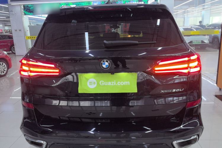 Used BMW X5 2022 Restyled xDrive 30Li Luxury Version M Sport Package
