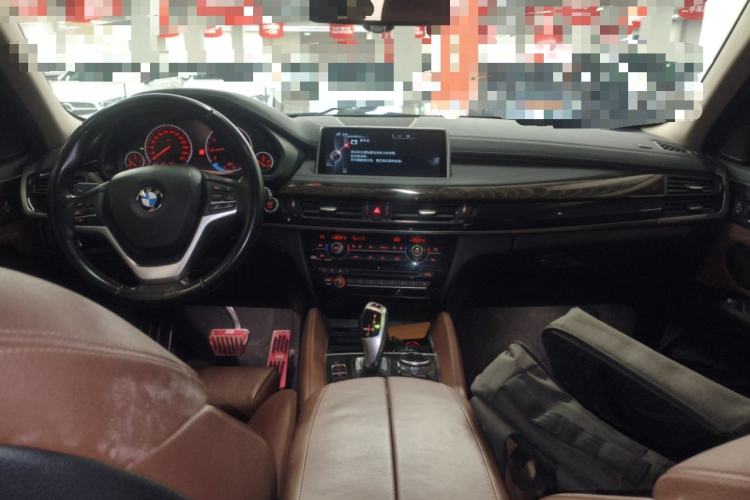 Used BMW X6 2015 xDrive28i Interior 2