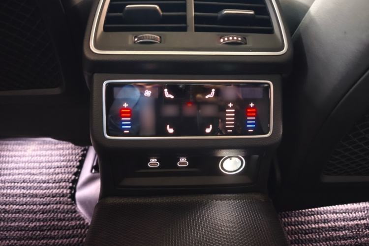 Used Audi A6L 2025 45 TFSI quattro Prestige Dynamic Edition + Premium Package
