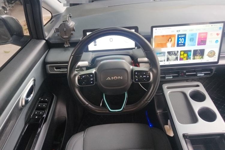 Used AION Y 2023 Younger
