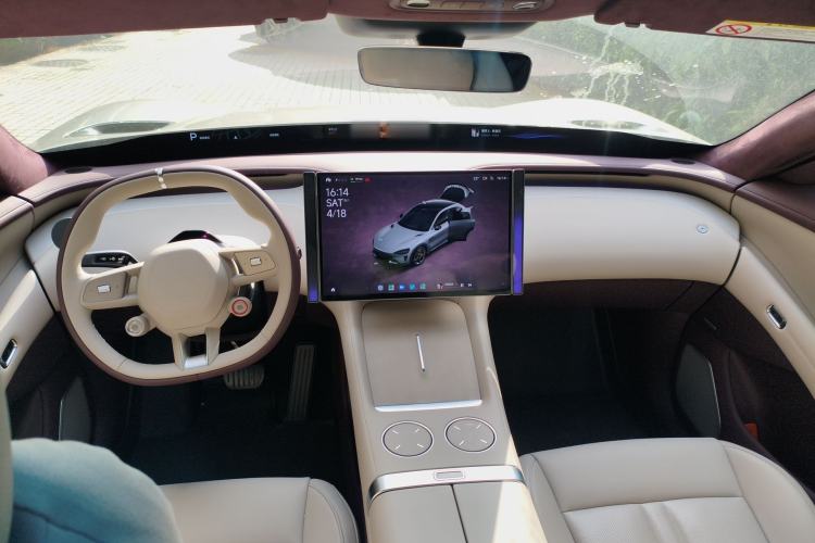 Used Xiaomi Auto YU7 2025 Ultra-Long Range High-Performance All-Wheel-Drive Max Edition
