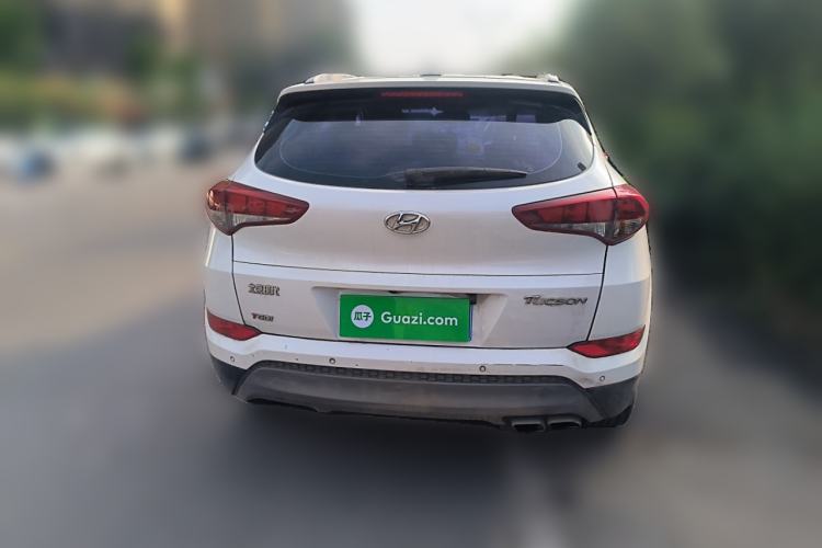 Used Hyundai Tucson 2015 1.6T Dual-Clutch Two-Wheel-Drive Smart Model Rear