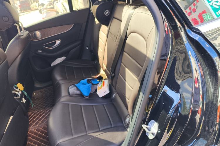 Used Mercedes-Benz GLC 2016 GLC 300 4MATIC Dynamic Model Left Rear Seat