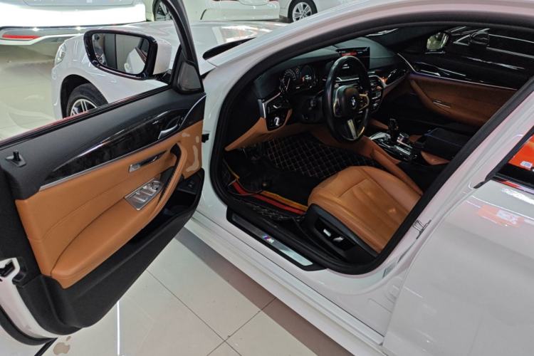 Used BMW 5 Series 2018 Restyled 530Li Luxury Edition M Sport Package
