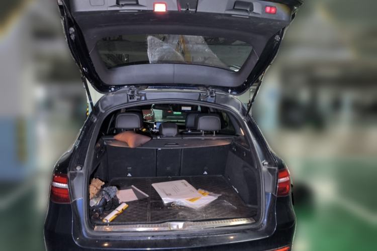 Used Mercedes-Benz GLC 2017 GLC 260 4MATIC Luxury Model