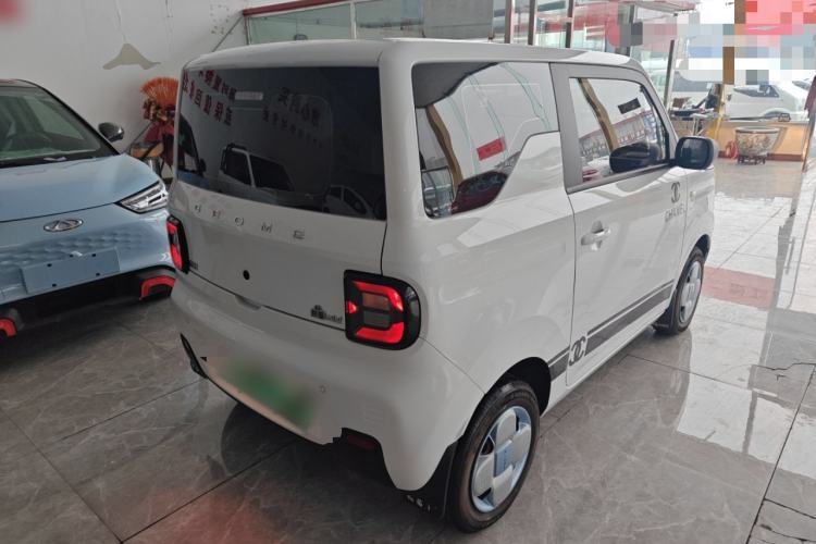Used Geely Galaxy Panda 2024 Panda Mini 200km Endurance Bear
