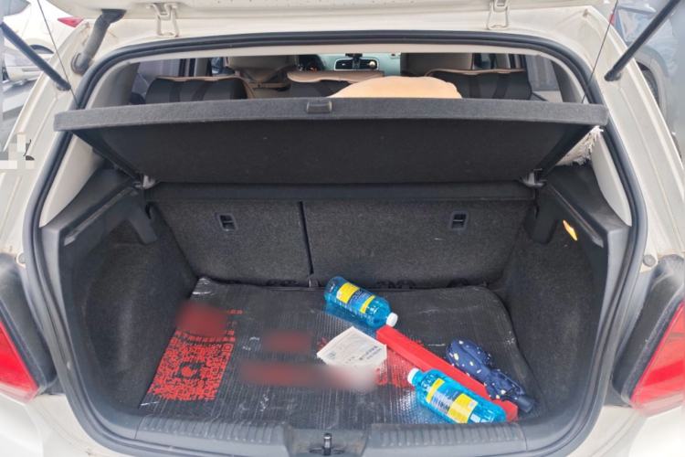 Used Volkswagen Polo 2016 1.6L Automatic Comfort Model